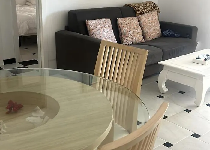 Benidorm Apartament * בנידורם